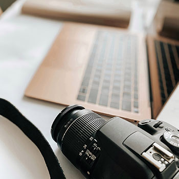 反差大赛的冷门规则：一个拥抱别踩雷，不夸张太拧巴更顺，最刺的是这一句